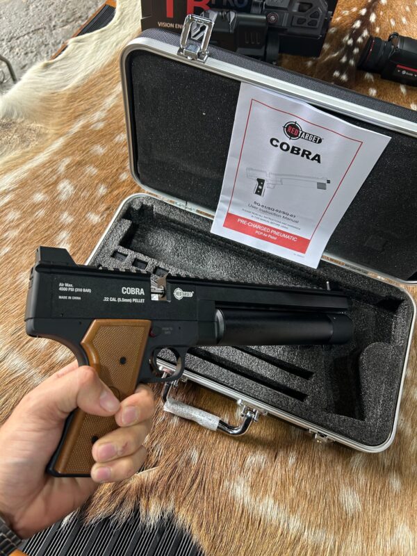 Pistola Pcp RedTarget cobra multicalibre (5,5-6,35-4,5)