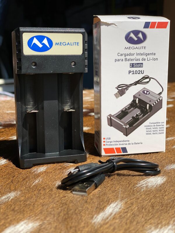 Cargador de bateria Megalite