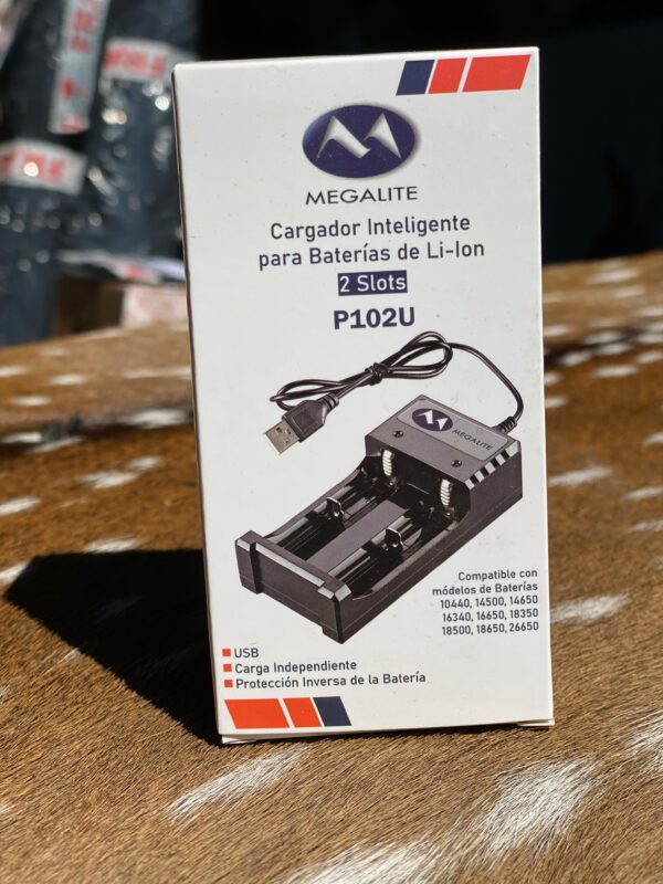 Cargador de bateria Megalite - Image 2